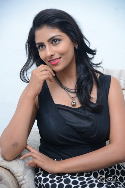 Kruthika-Jayakumar